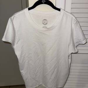 Urban Outfitters Relaxed Short Sleeve T-Shirt